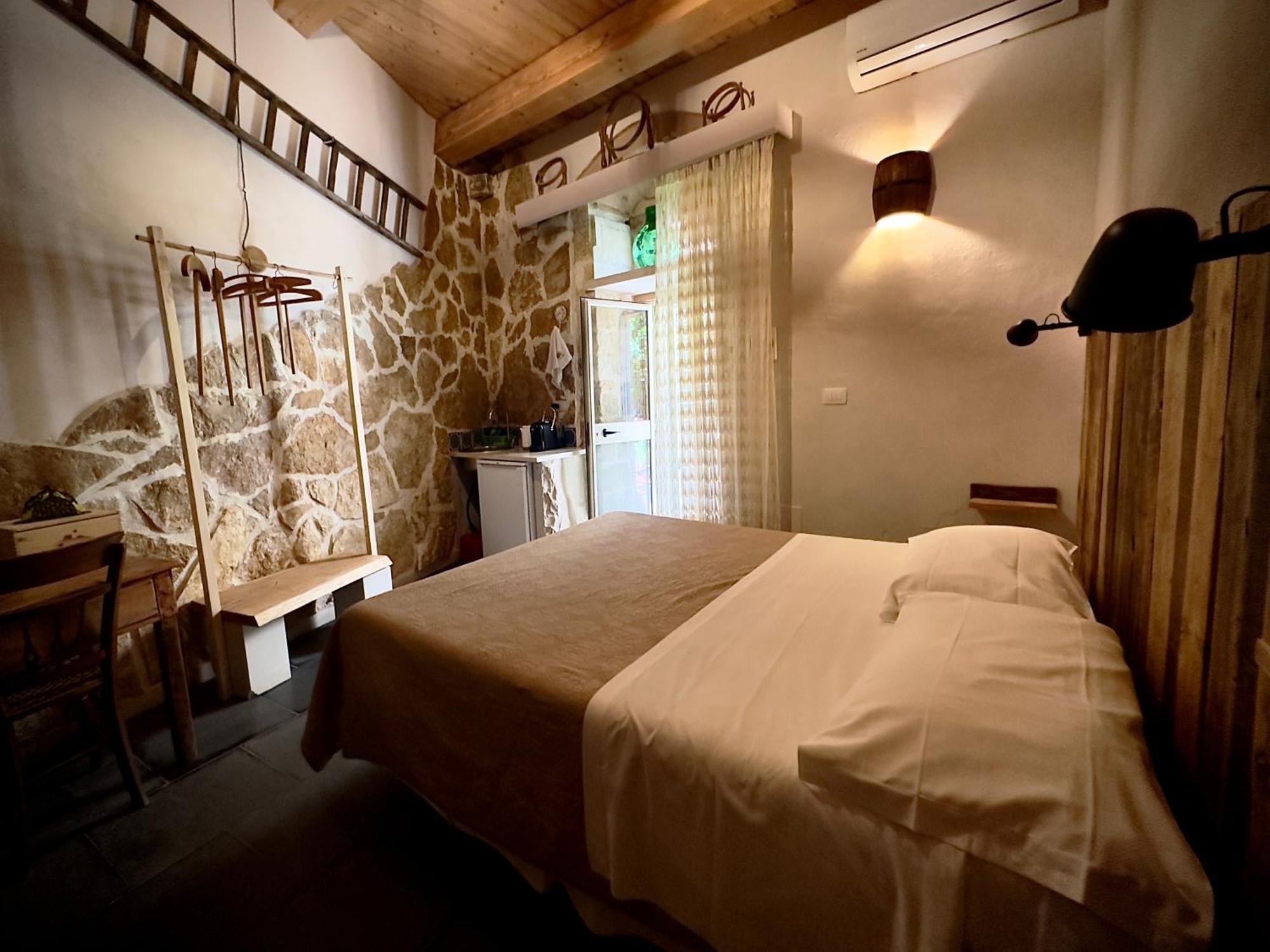 Cuturissi Hospitality & Wellnees Panzió Ragusa Kültér fotó